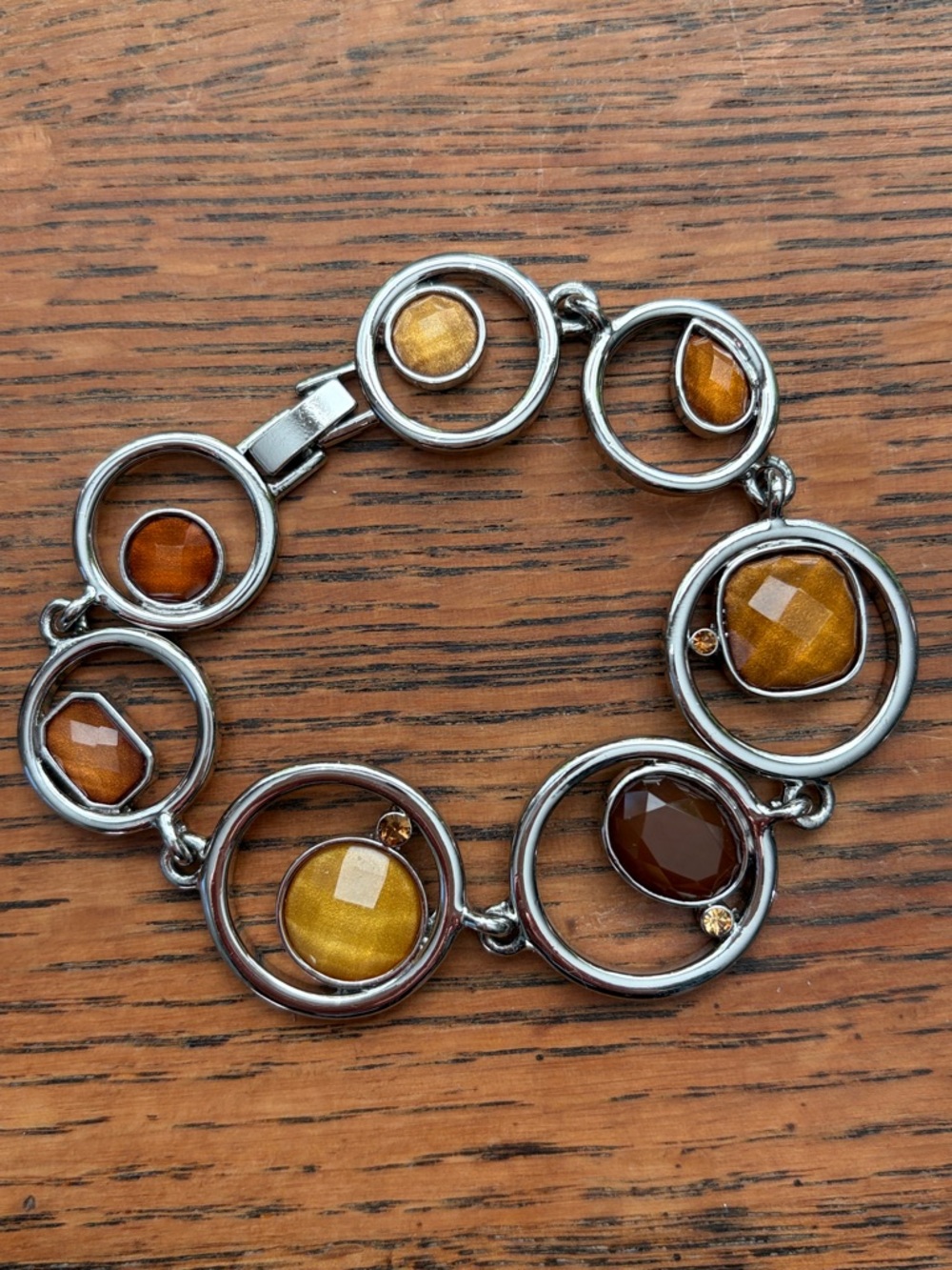 Women’s Circle Link Bracelet with Golden Brown Gemstones